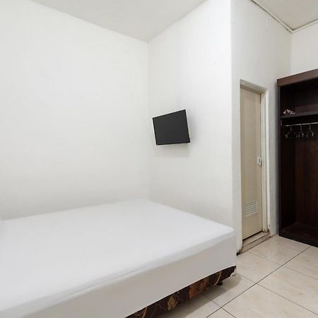 Oyo Life 2108 Griya Aisyah Residence 수라바야 외부 사진