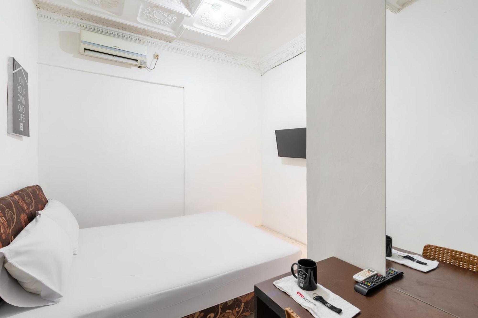 Oyo Life 2108 Griya Aisyah Residence 수라바야 외부 사진